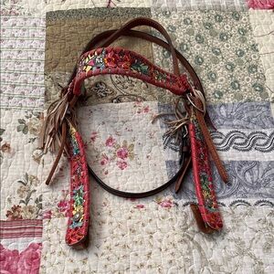 Rodeo Quincy Floral and Rhinestone Leather Headstall Tack for Horses